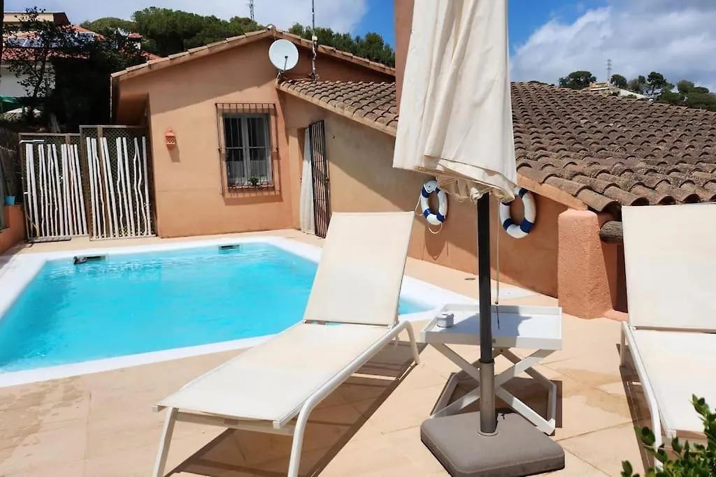 ベッド・アンド・ブレックファスト B&B Mar Y Montana Privado Con Piscina No Cocina Orrius スペイン